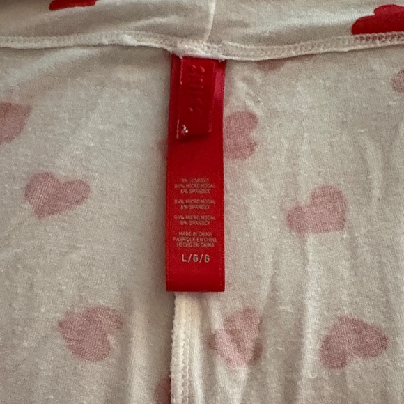 Skims valentines heart pajama set - Picture 5 of 5